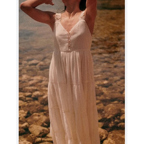 🌿|NWT| Sézane Lecce Dress in Ecru - Picture 2 of 14